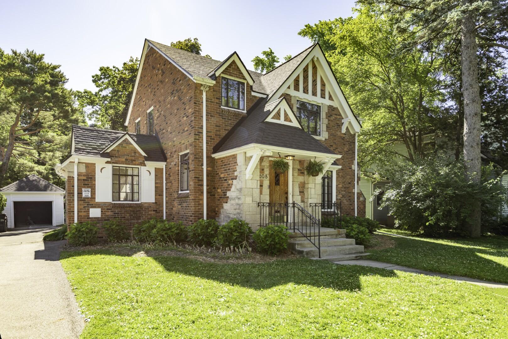 508 Fairview Circle