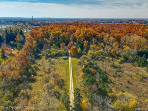 11620 DIXIE Highway Holly Township MI 48442