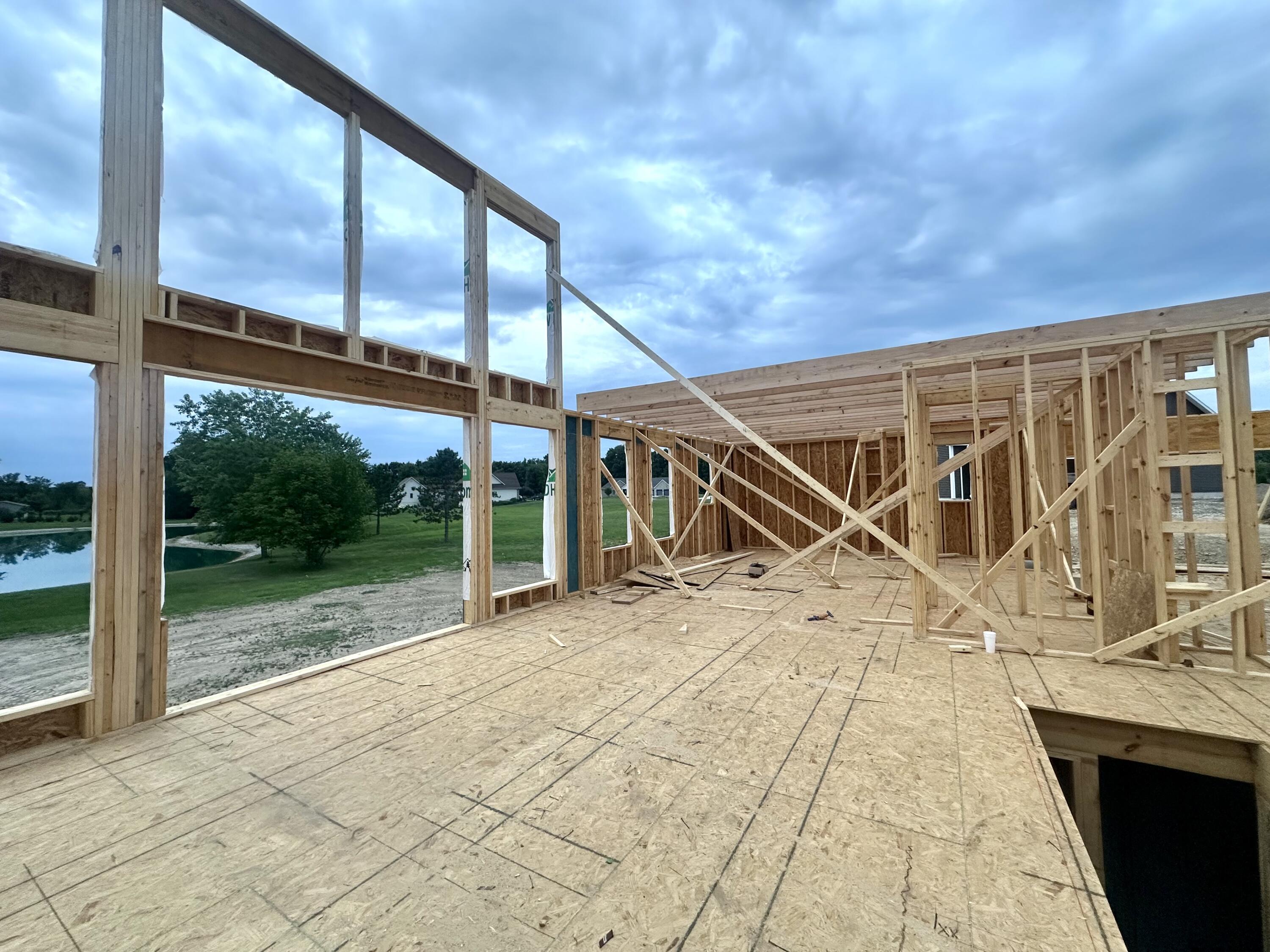 4927 Thompson Heights Drive