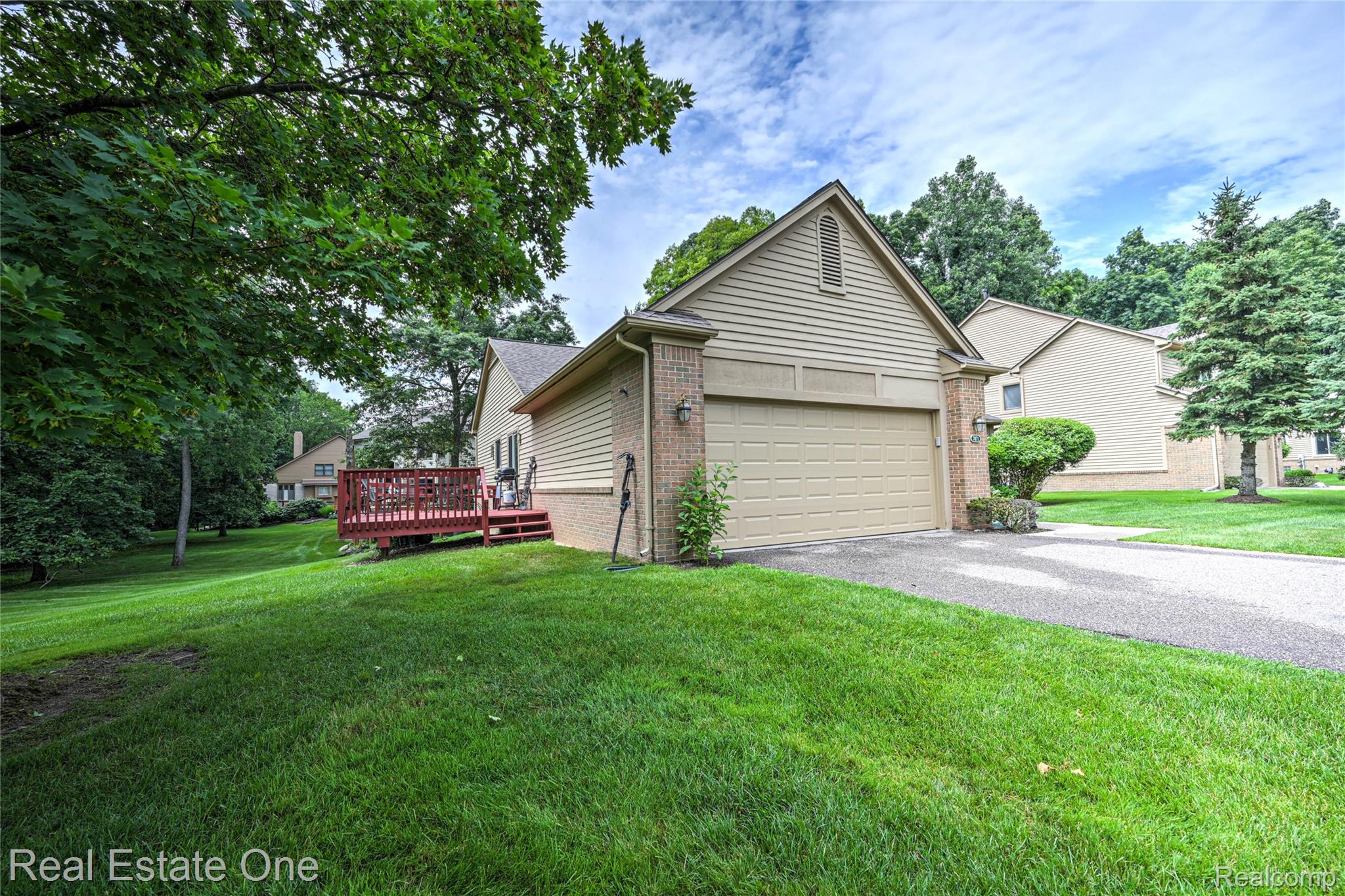 7071 Deerwood Trail 28
