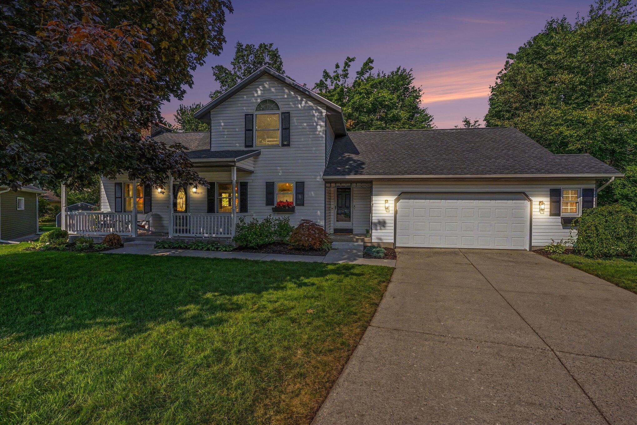 13813 Fox Trail Drive