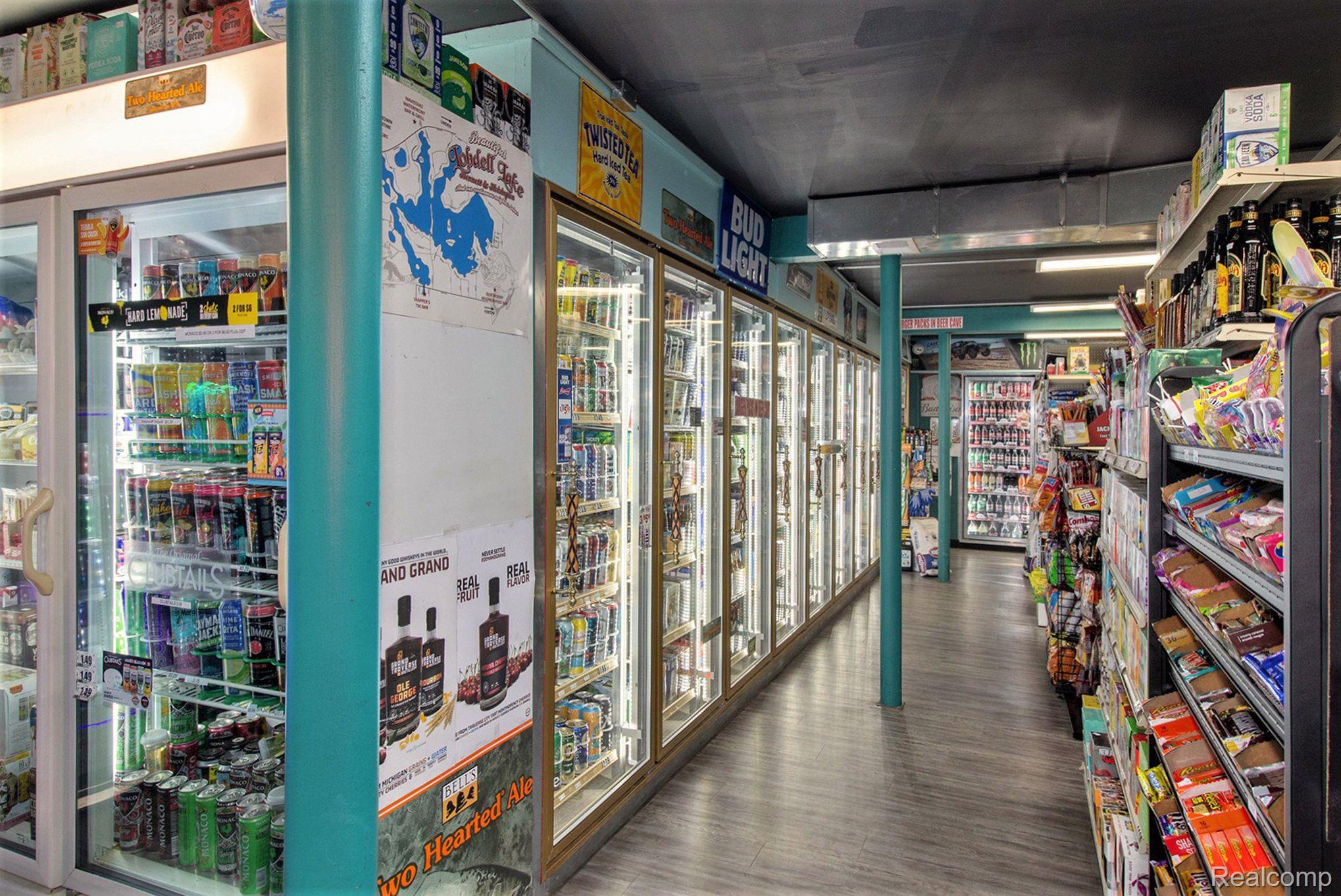 7150 BENNETT LAKE Road