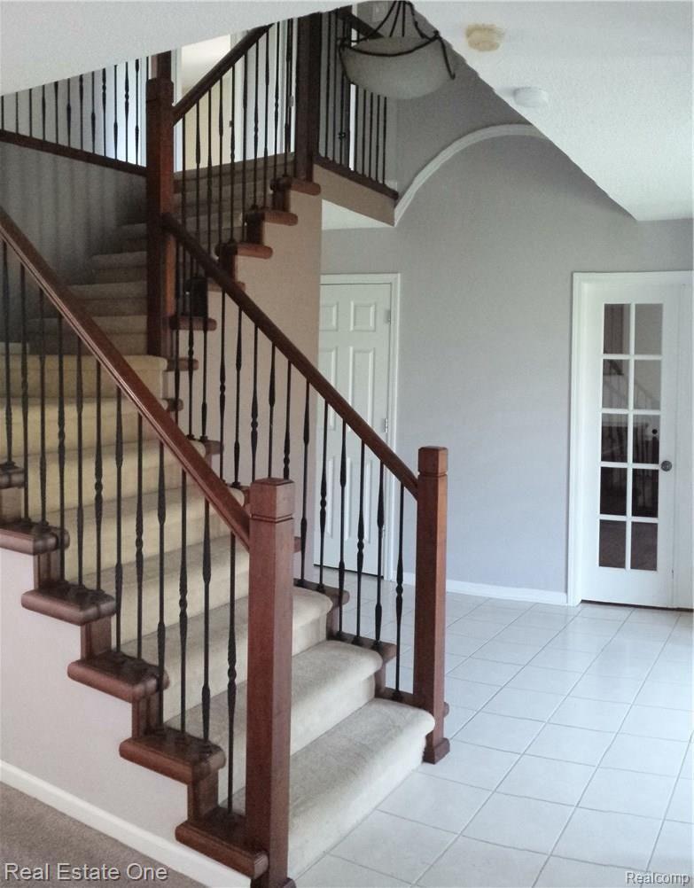 475 Dorchester Way