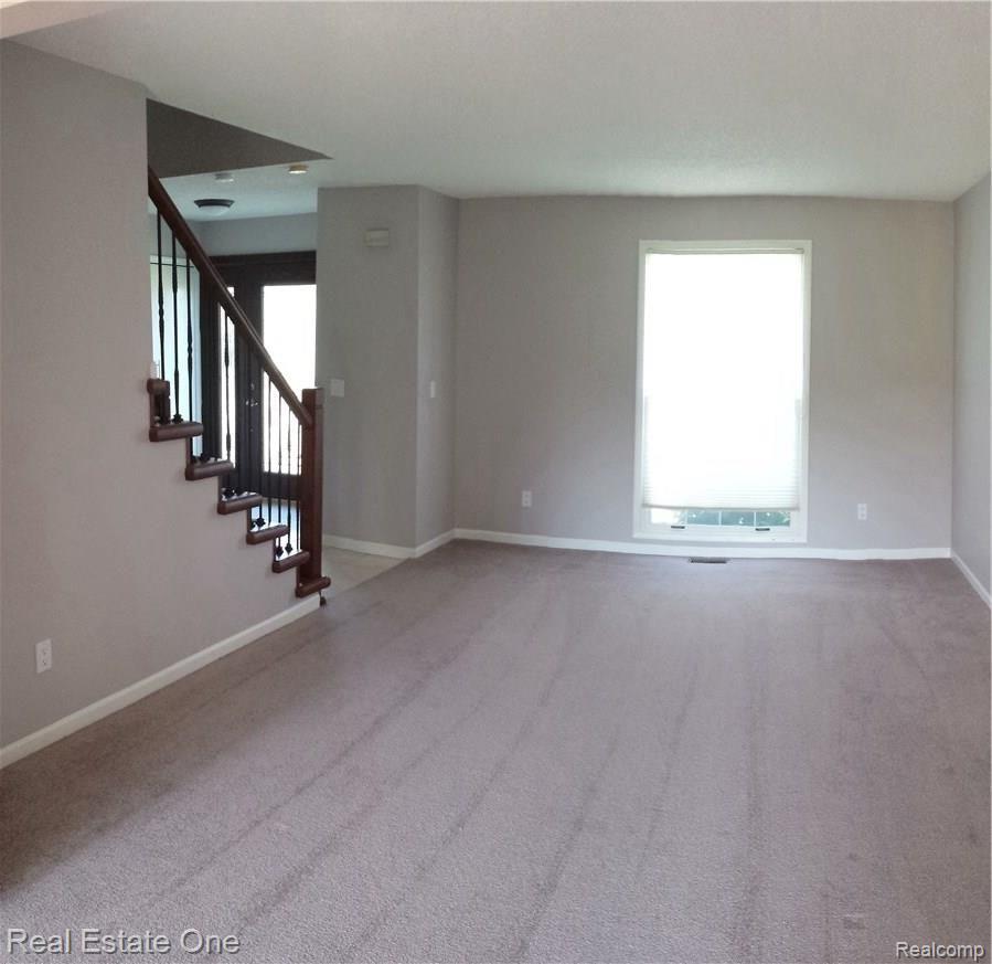 475 Dorchester Way