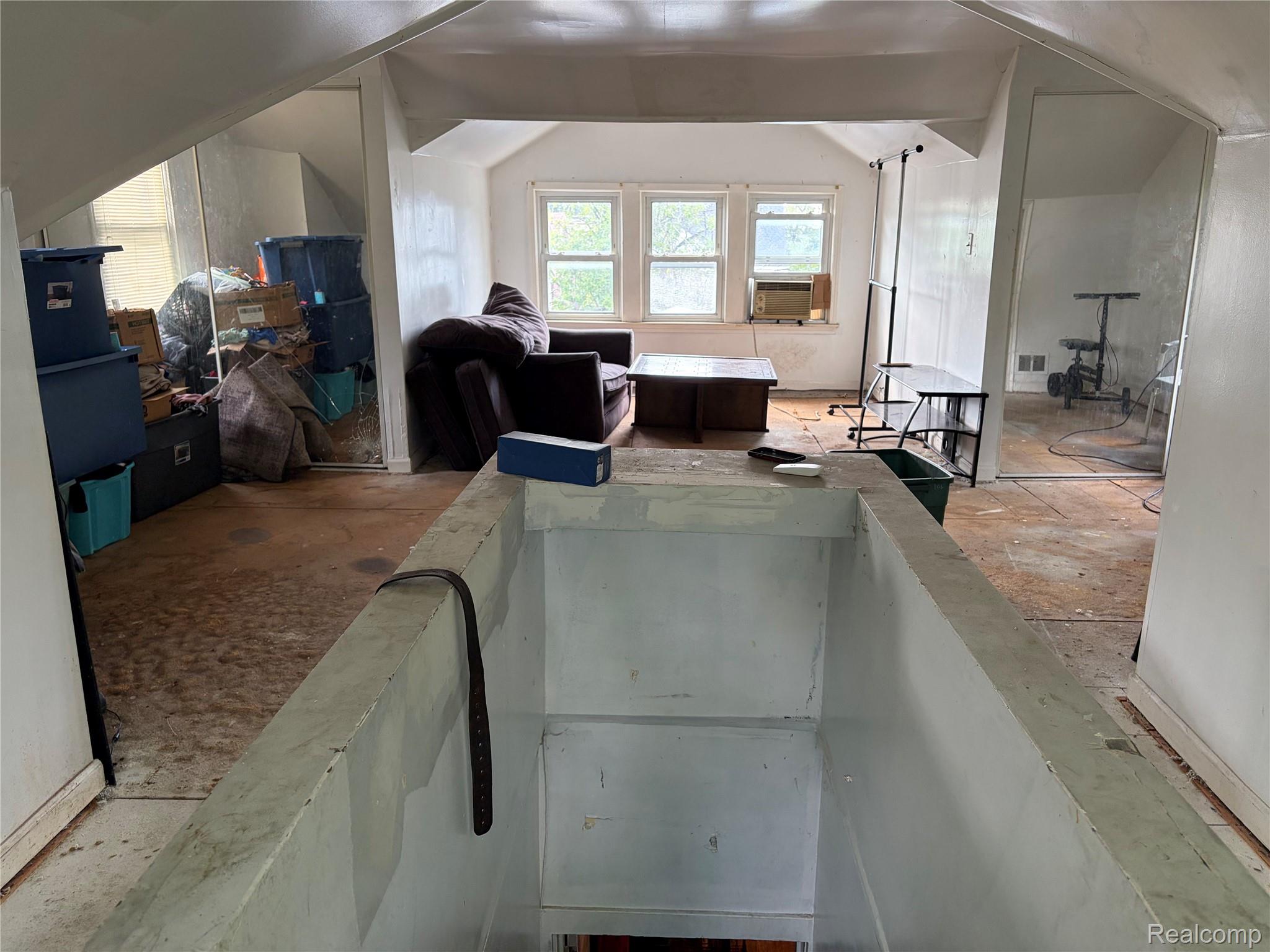 20520 Coventry Street