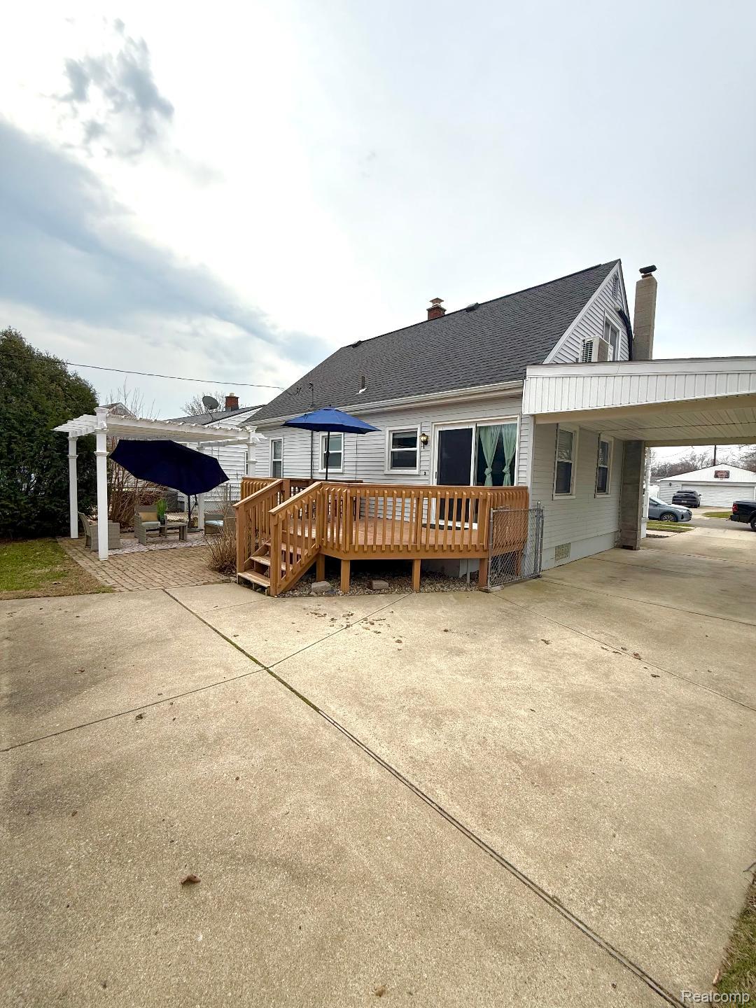1864 Huron Street