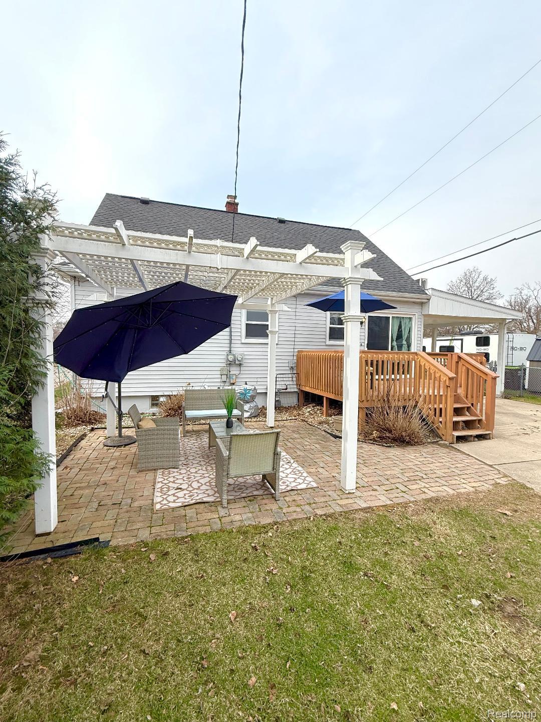 1864 Huron Street