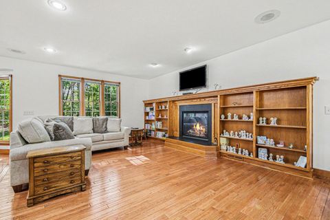 Tiny photo for 13784 Hofma Drive, Grand Haven Charter Township, MI 49417 (MLS # 72026025925)