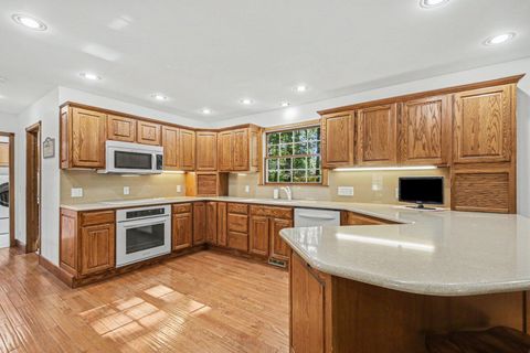 Tiny photo for 13784 Hofma Drive, Grand Haven Charter Township, MI 49417 (MLS # 72026025925)