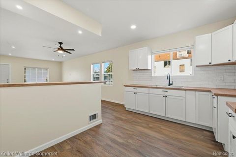 Tiny photo for 15476 Fairfield Street, Detroit City, MI 48238 (MLS # 20251061997)