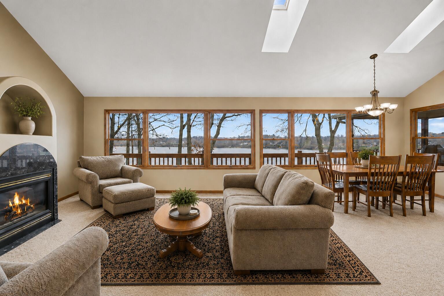 9895 Lakeview Drive