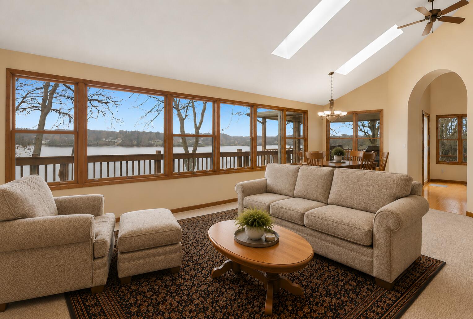 9895 Lakeview Drive