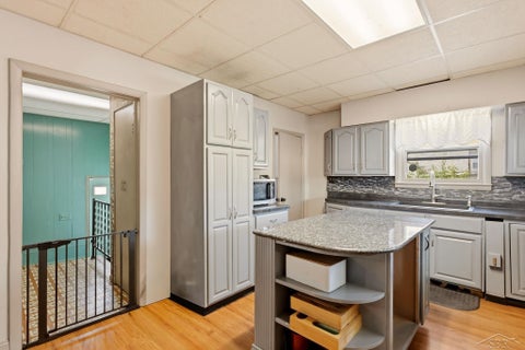 Tiny photo for 709 State Street, Bay City, MI 48706 (MLS # 61050224778)