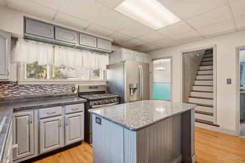 Tiny photo for 709 State Street, Bay City, MI 48706 (MLS # 61050224778)