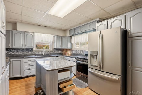 Tiny photo for 709 State Street, Bay City, MI 48706 (MLS # 61050224778)