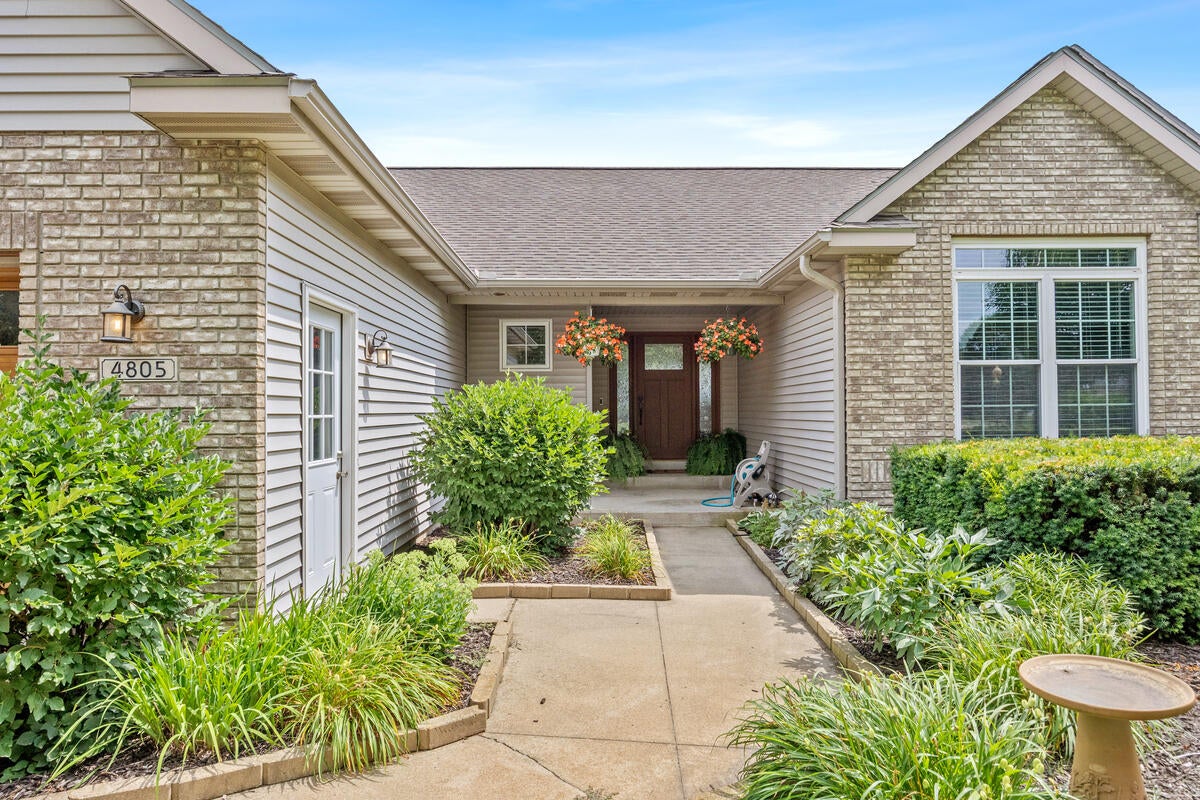 4805 Green Meadow Court