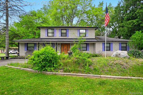 25226 Ingleside Drive Southfield City MI 48033