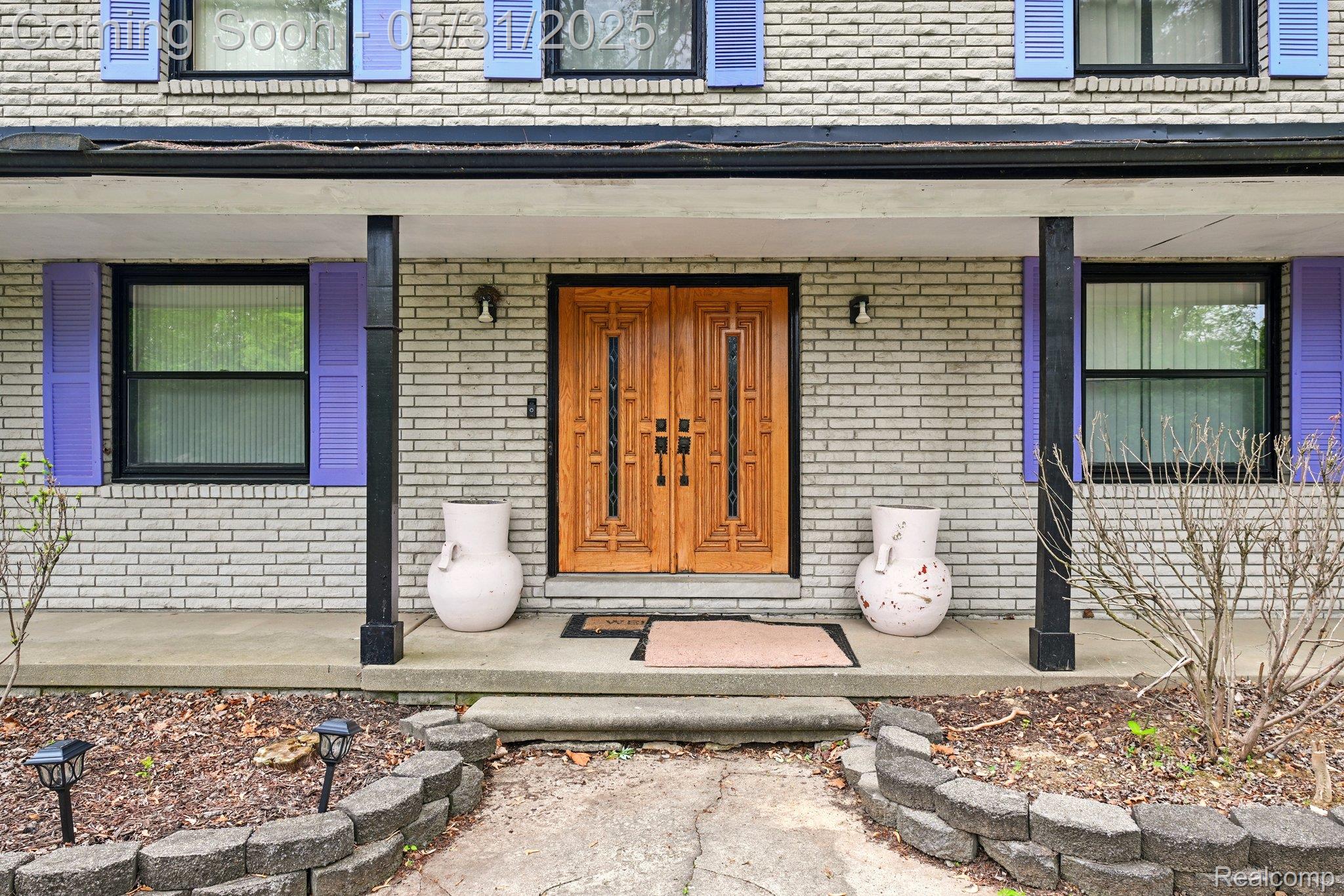 25226 Ingleside Drive