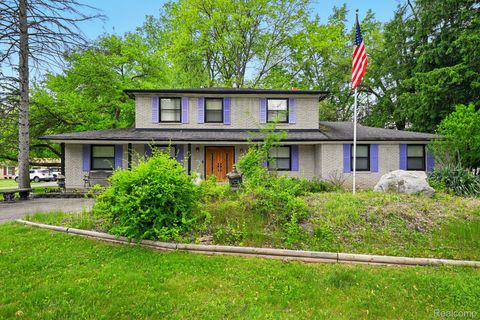 25226 Ingleside Drive Southfield City MI 48033