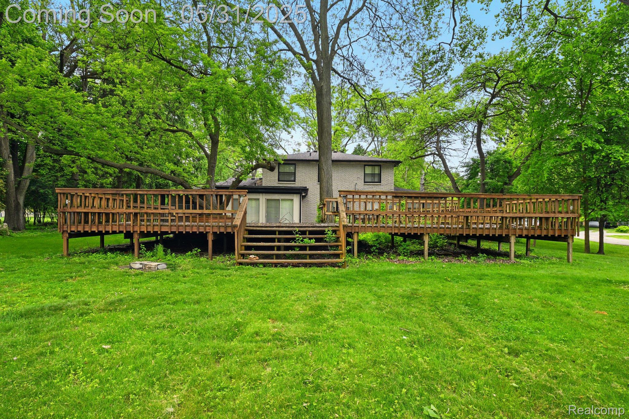 25226 Ingleside Drive