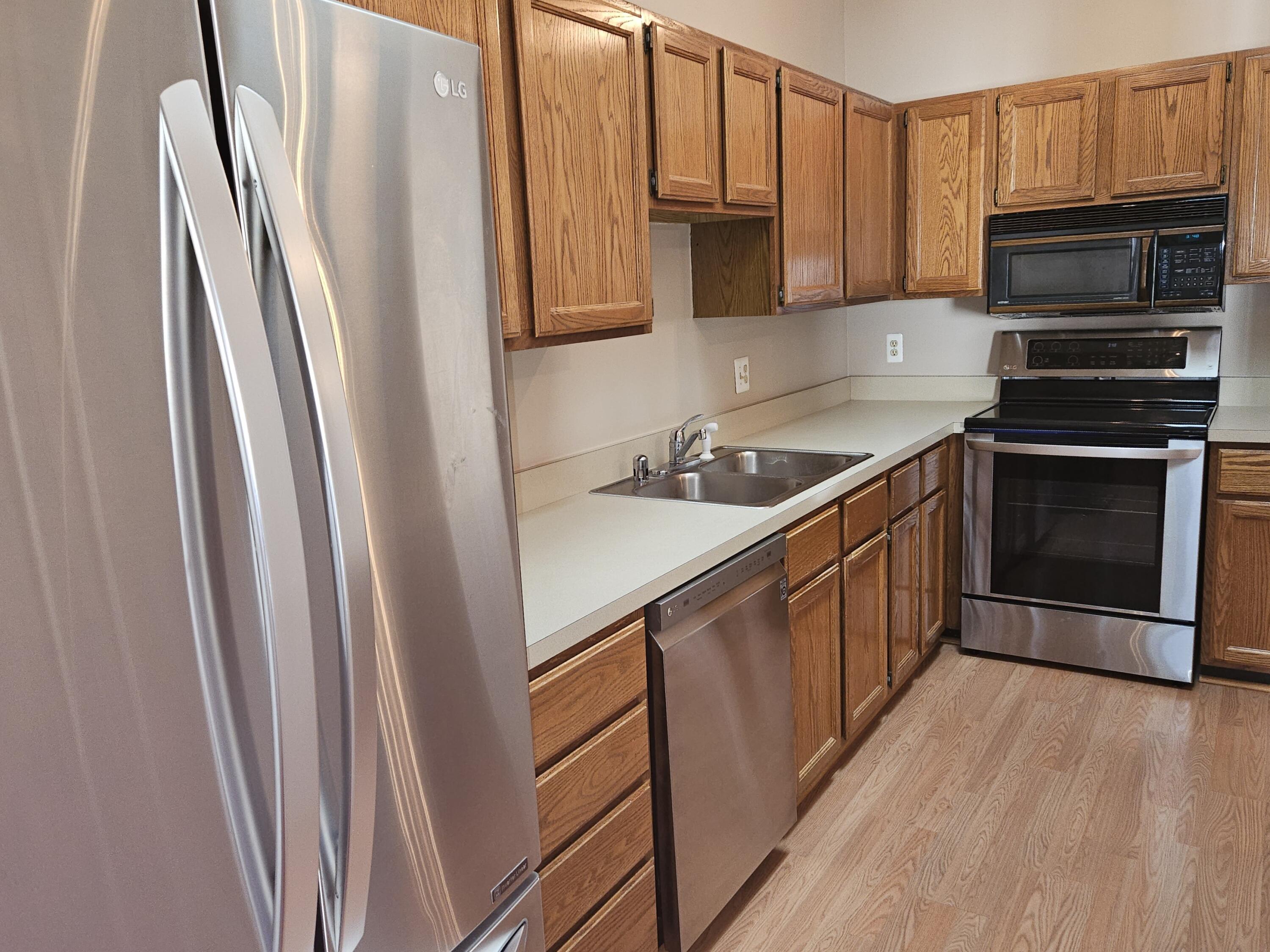 25664 Lexington 2
