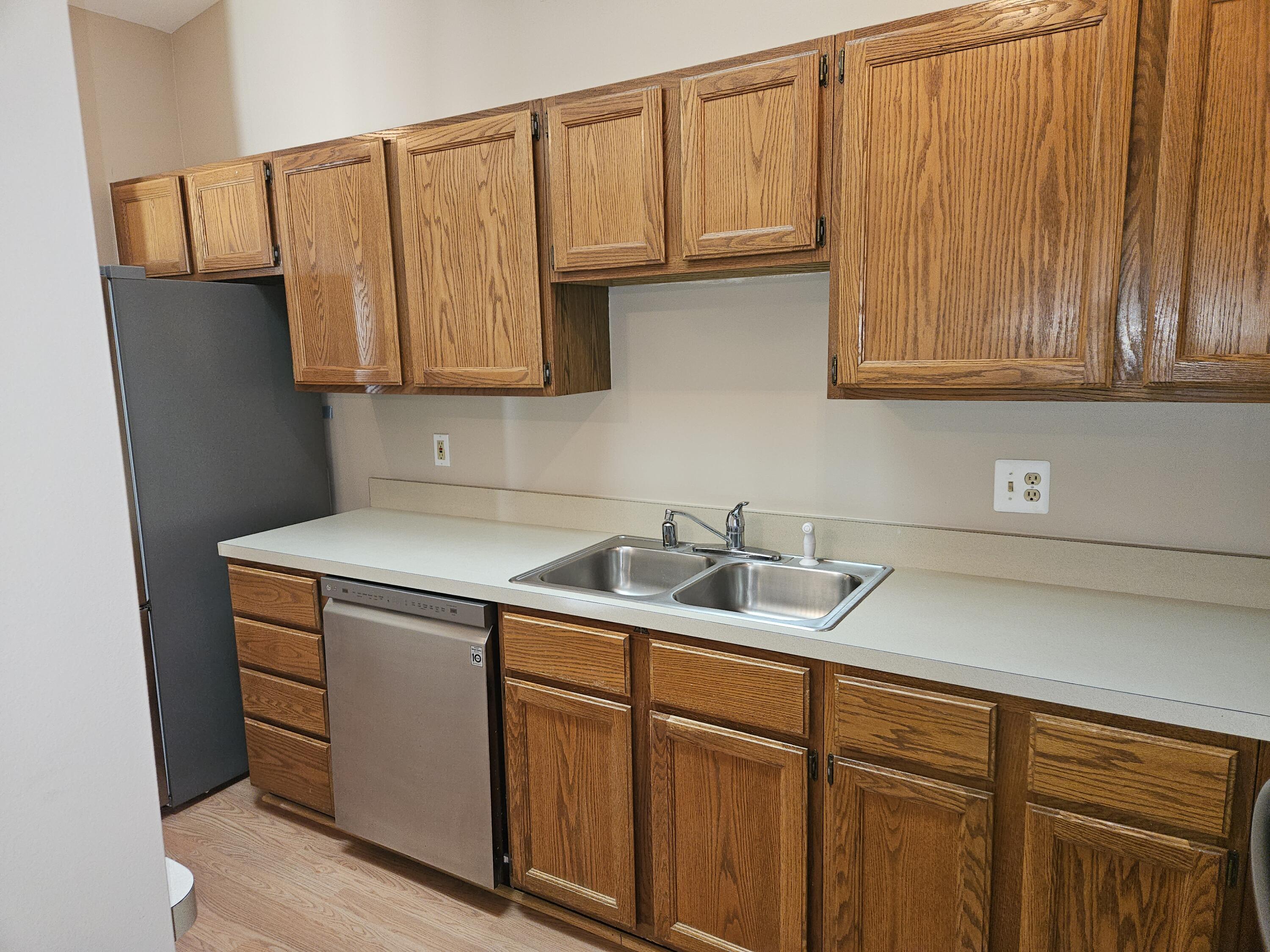25664 Lexington 2