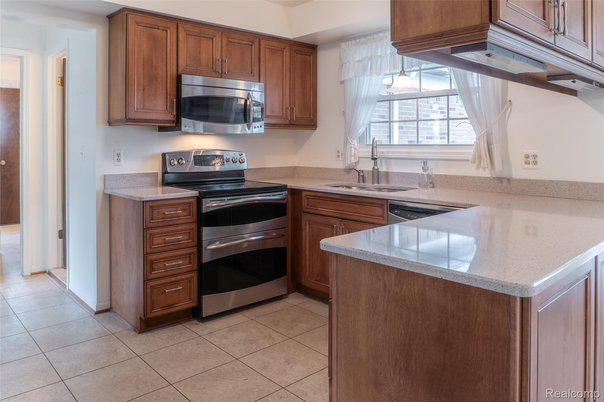46048 Quail Ridge Drive