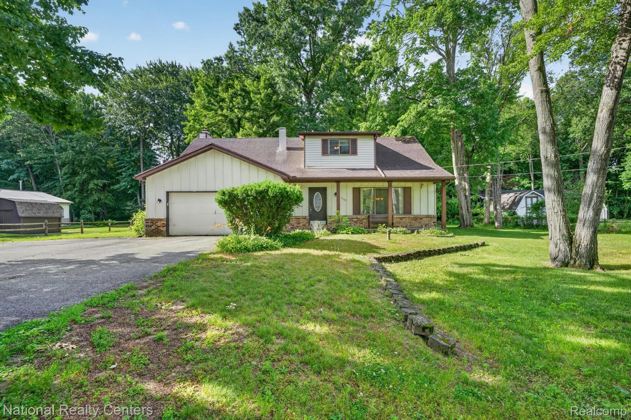 3107 Dean Road