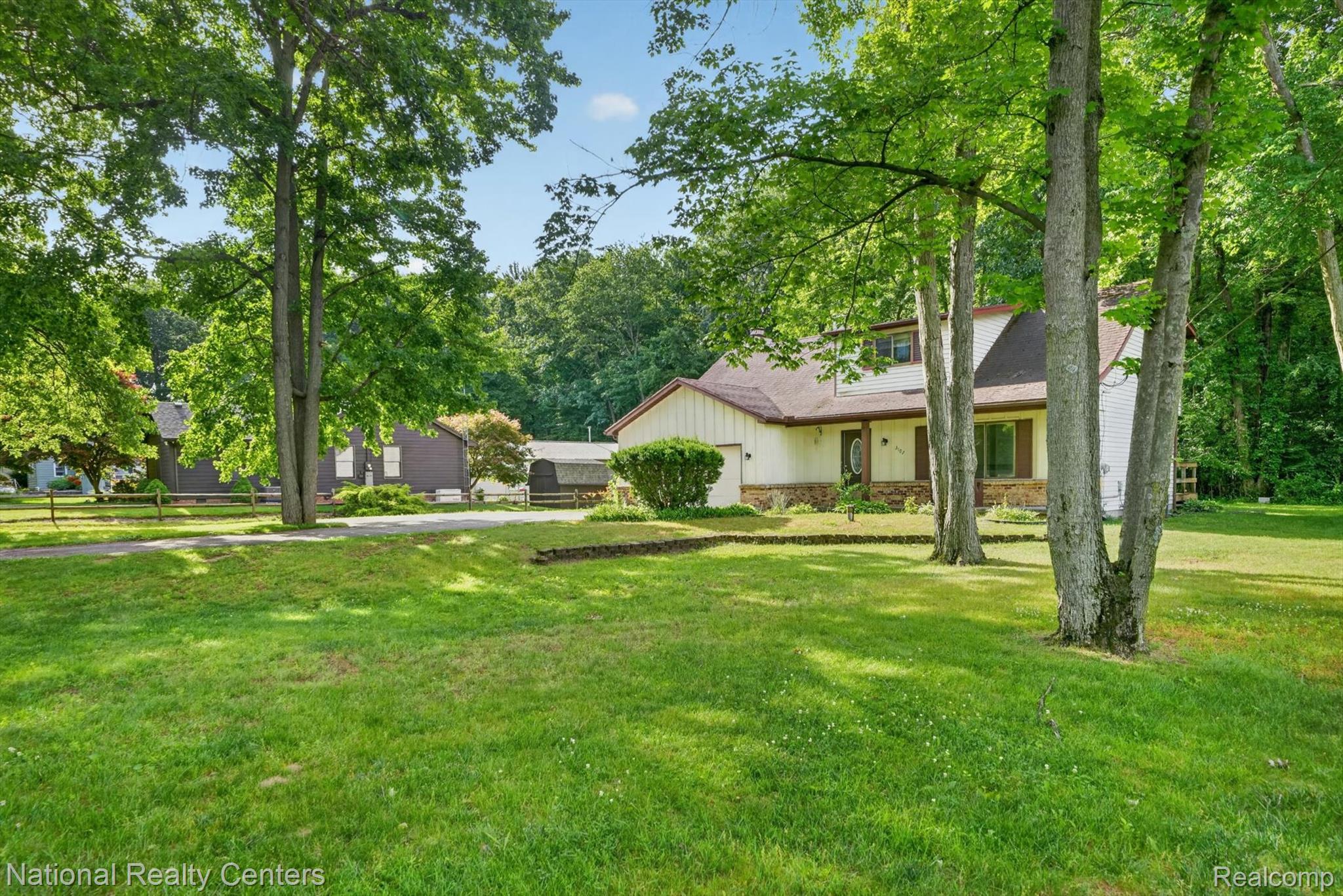 3107 Dean Road