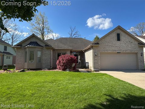 Photo of 1668 S Shore Drive, Rochester Hills City, MI 48307 (MLS # 20261030827)
