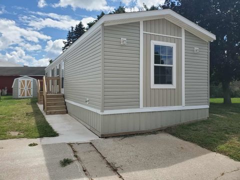 8649 S Loomis Road Coe Township MI 48883