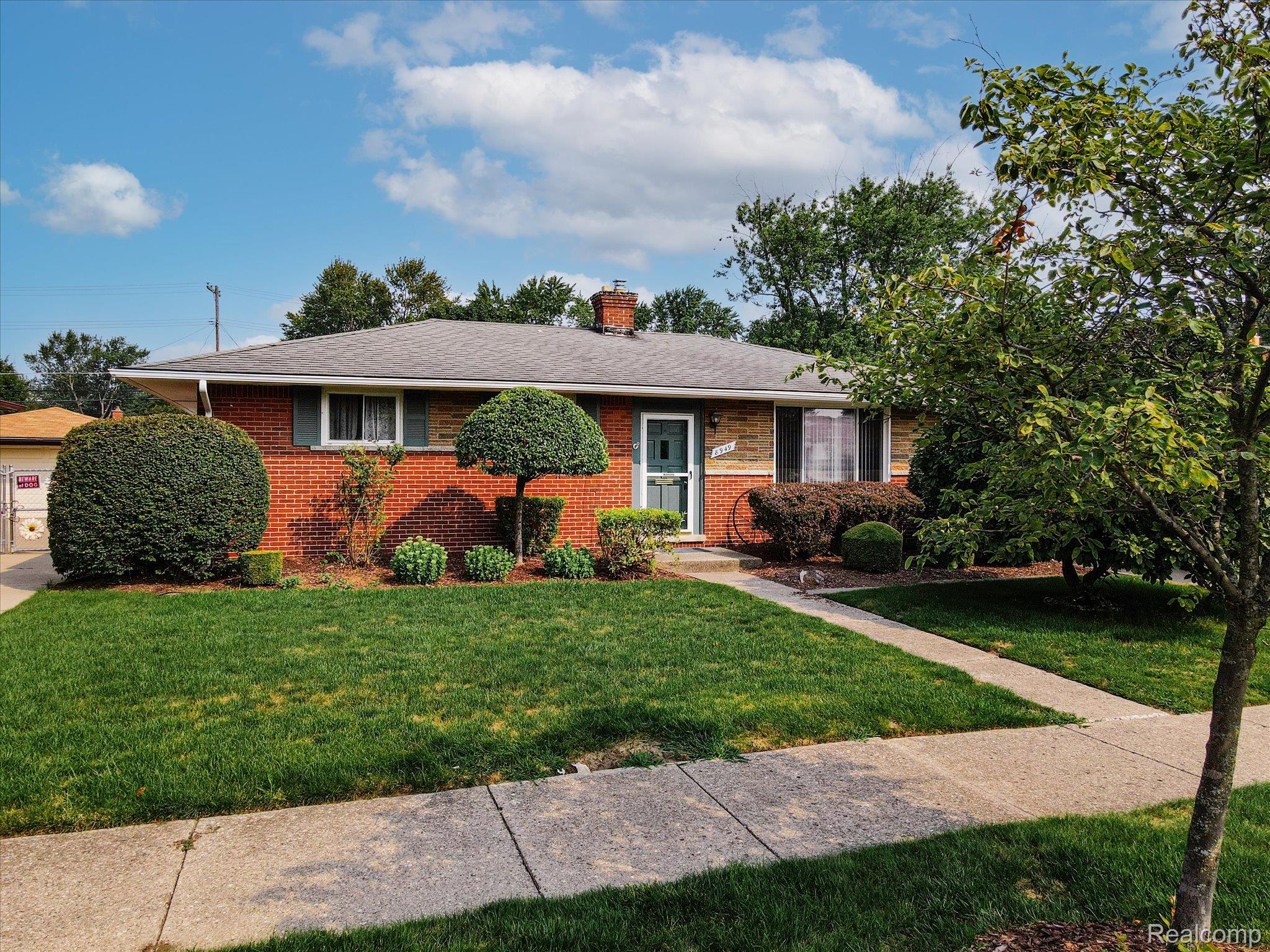 8949 Shannon Drive