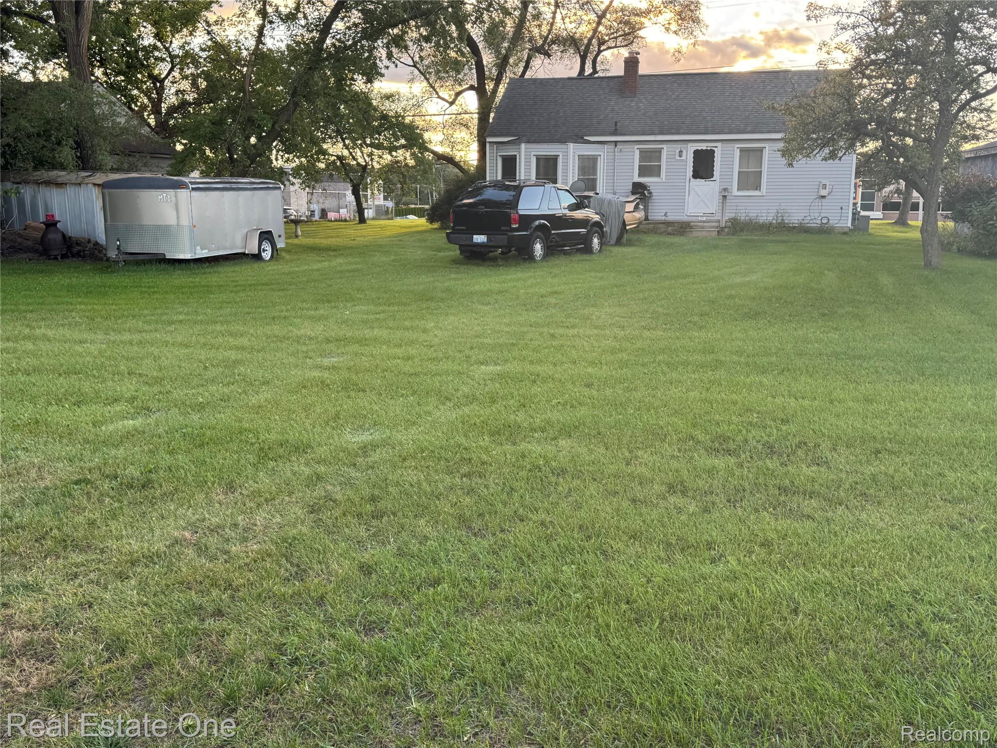 1532 Crescent Lake Road