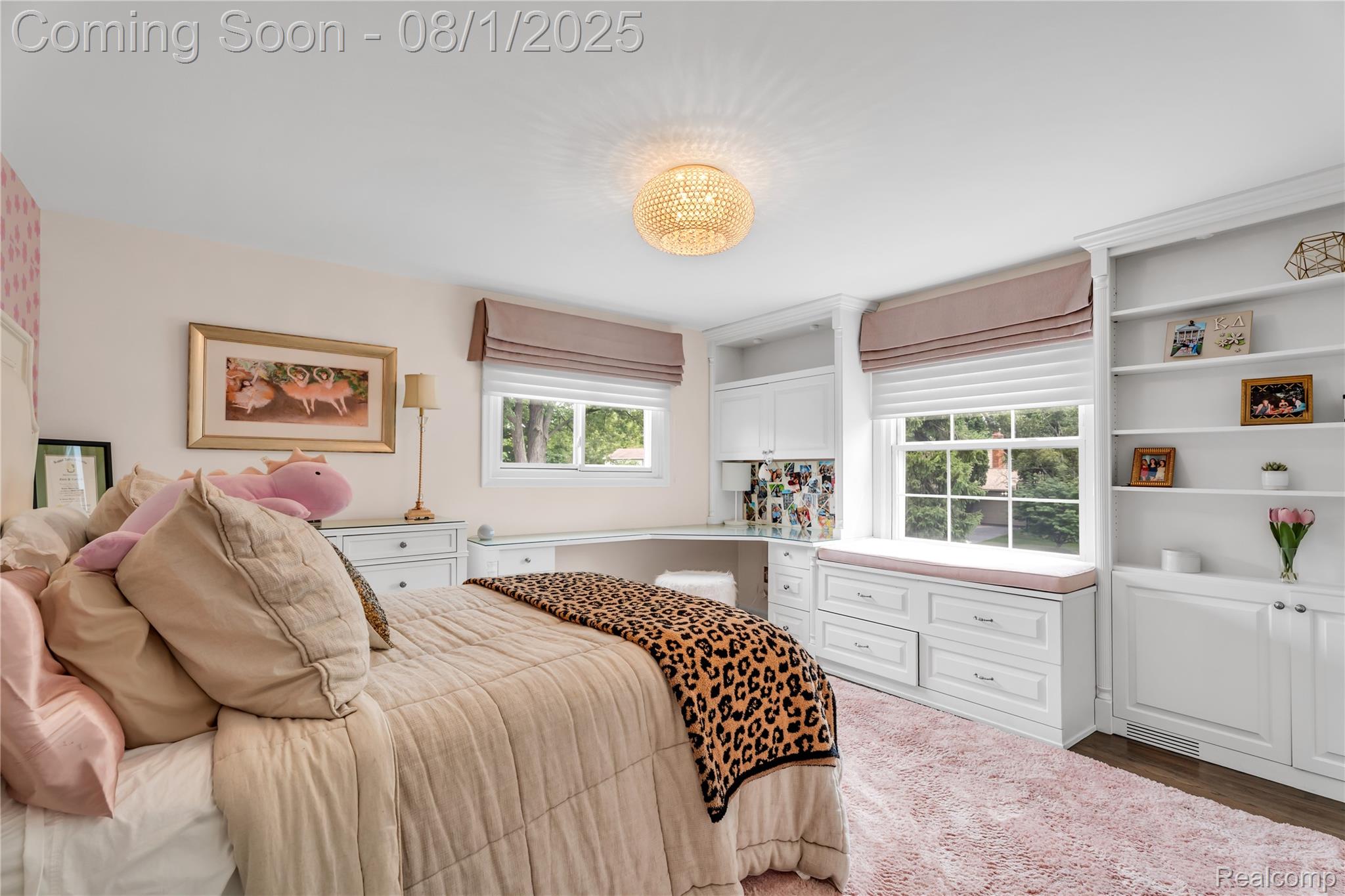 Bloomfield Hills City, Michigan 48301, United States, 4 Bedrooms Bedrooms, ,3 BathroomsBathrooms,Residential,Pending,181949