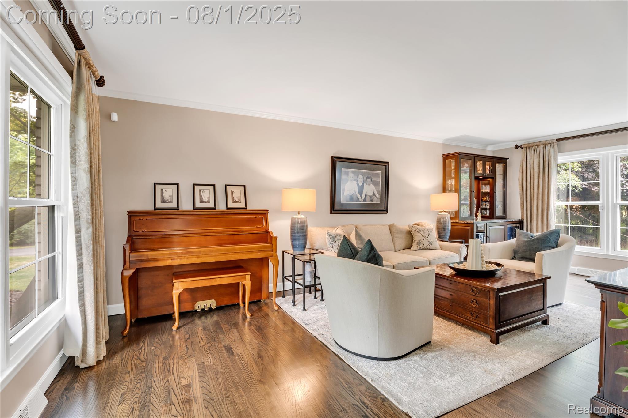 Bloomfield Hills City, Michigan 48301, United States, 4 Bedrooms Bedrooms, ,3 BathroomsBathrooms,Residential,Pending,181949