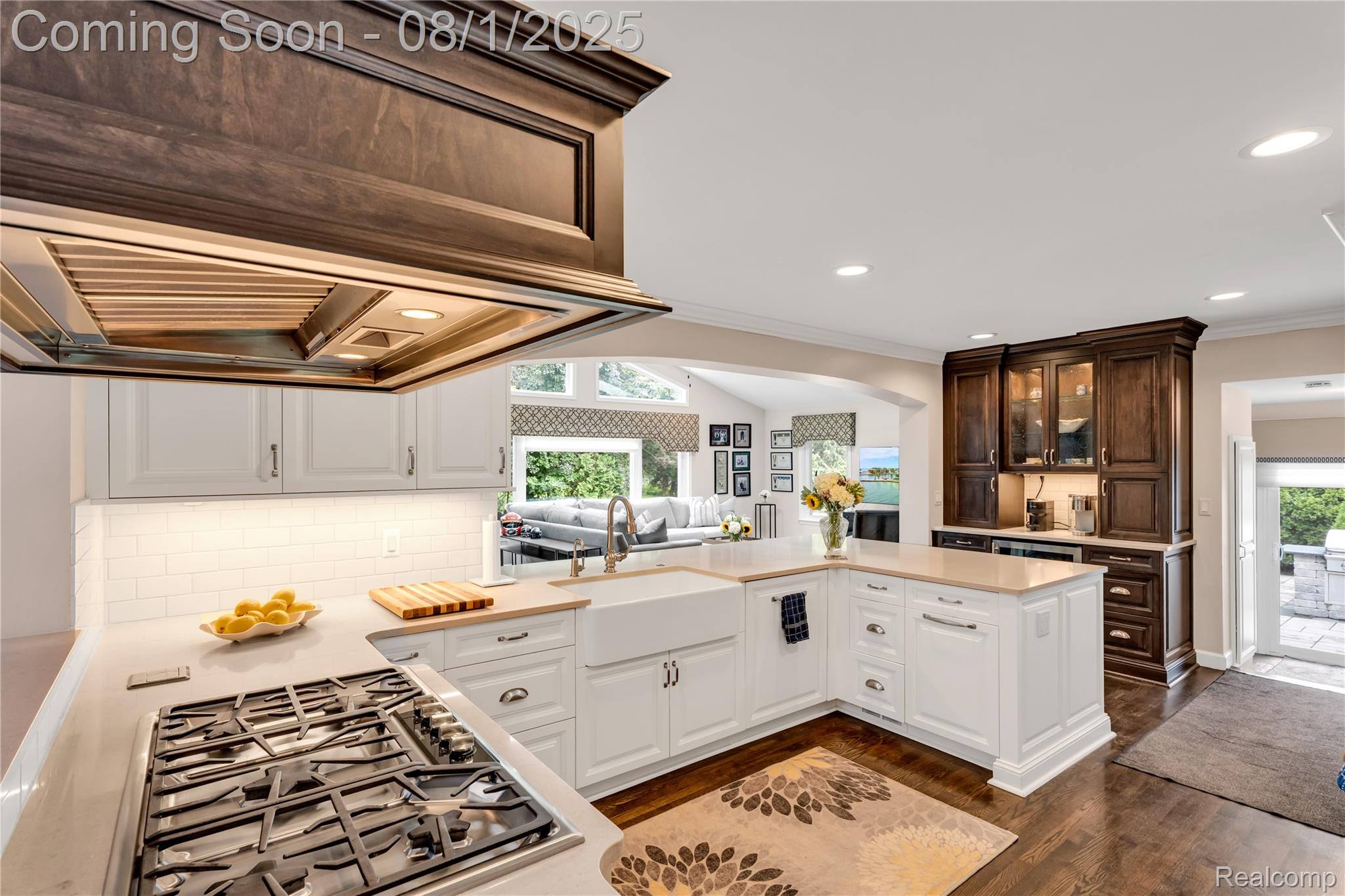 Bloomfield Hills City, Michigan 48301, United States, 4 Bedrooms Bedrooms, ,3 BathroomsBathrooms,Residential,Pending,181949