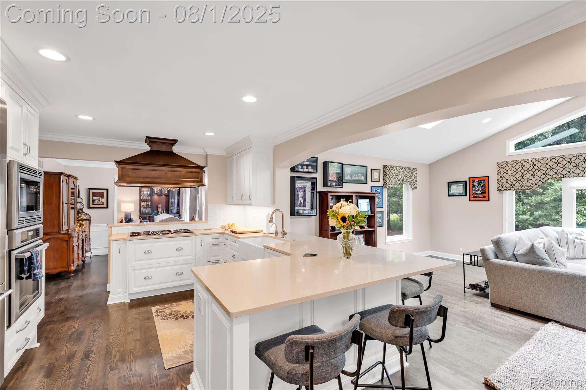 Bloomfield Hills City, Michigan 48301, United States, 4 Bedrooms Bedrooms, ,3 BathroomsBathrooms,Residential,Pending,181949