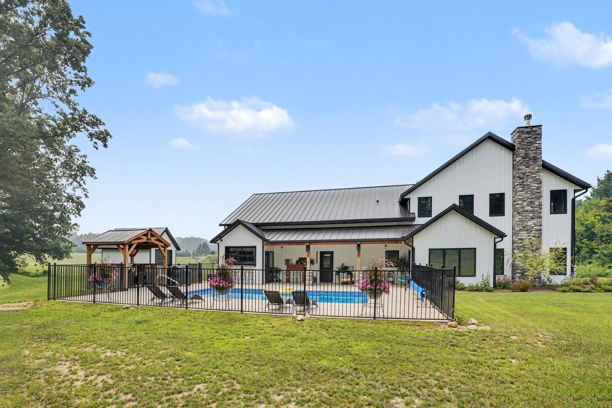 66155 Evergreen Court