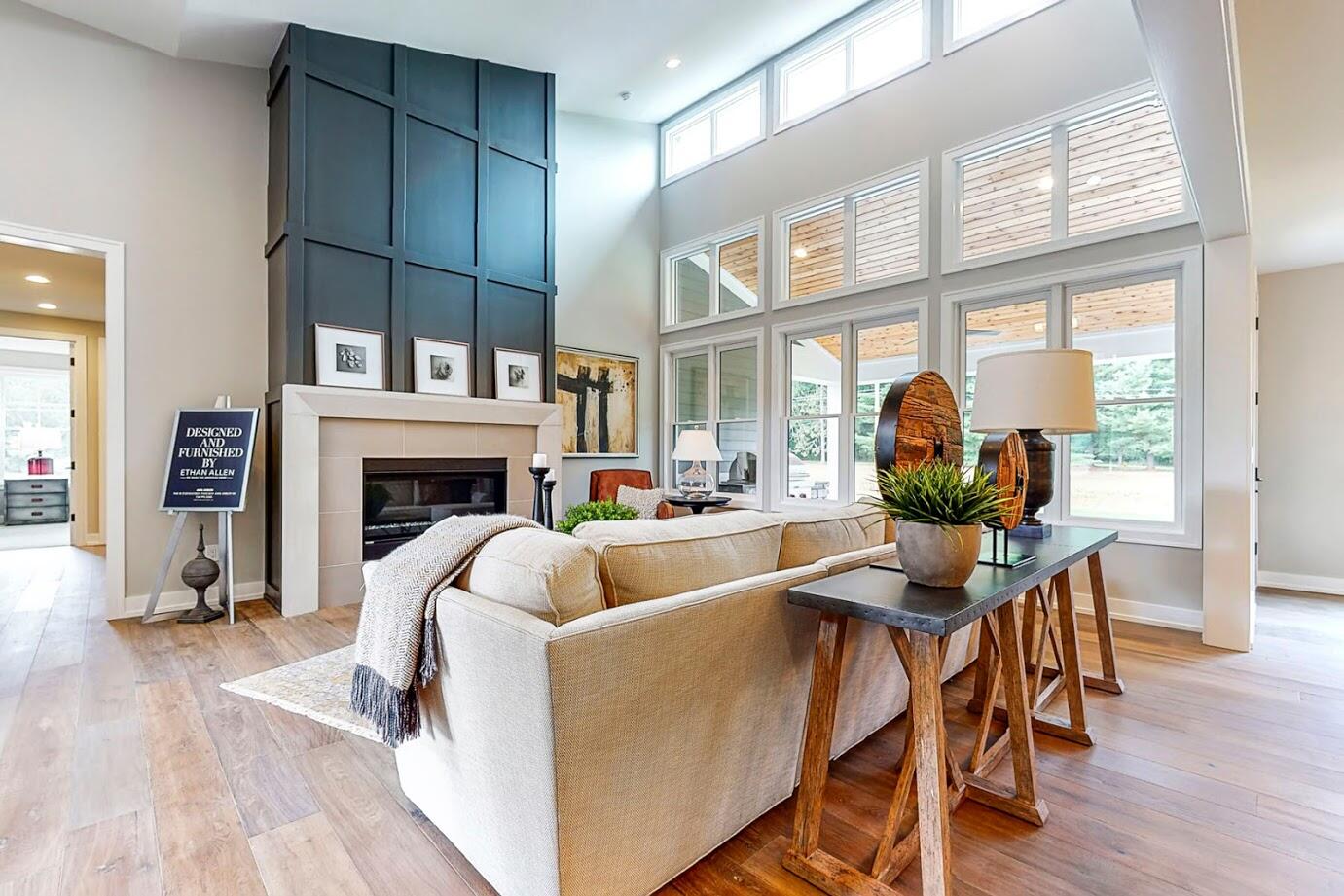 3481 Cottontail Lane