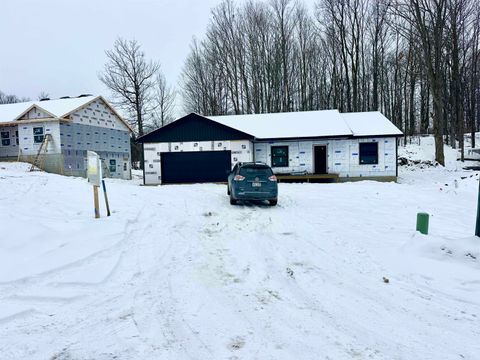 1044 Birmley Estates Drive Garfield Charter Township MI 49696