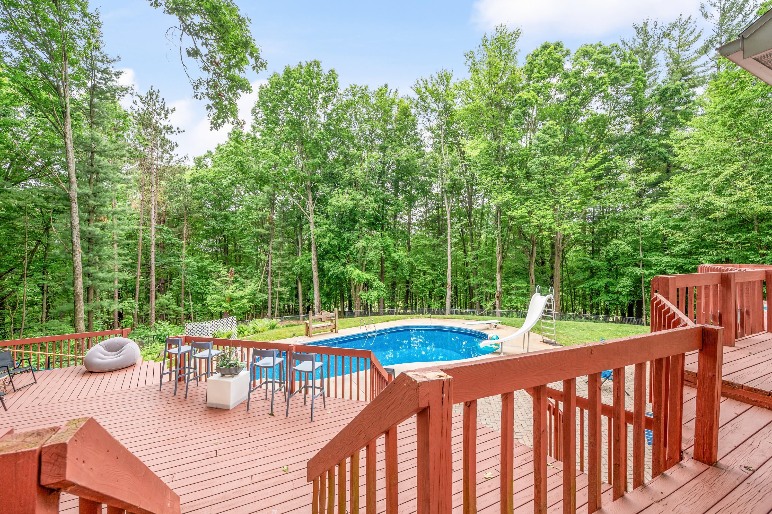 13421 Woodland Court