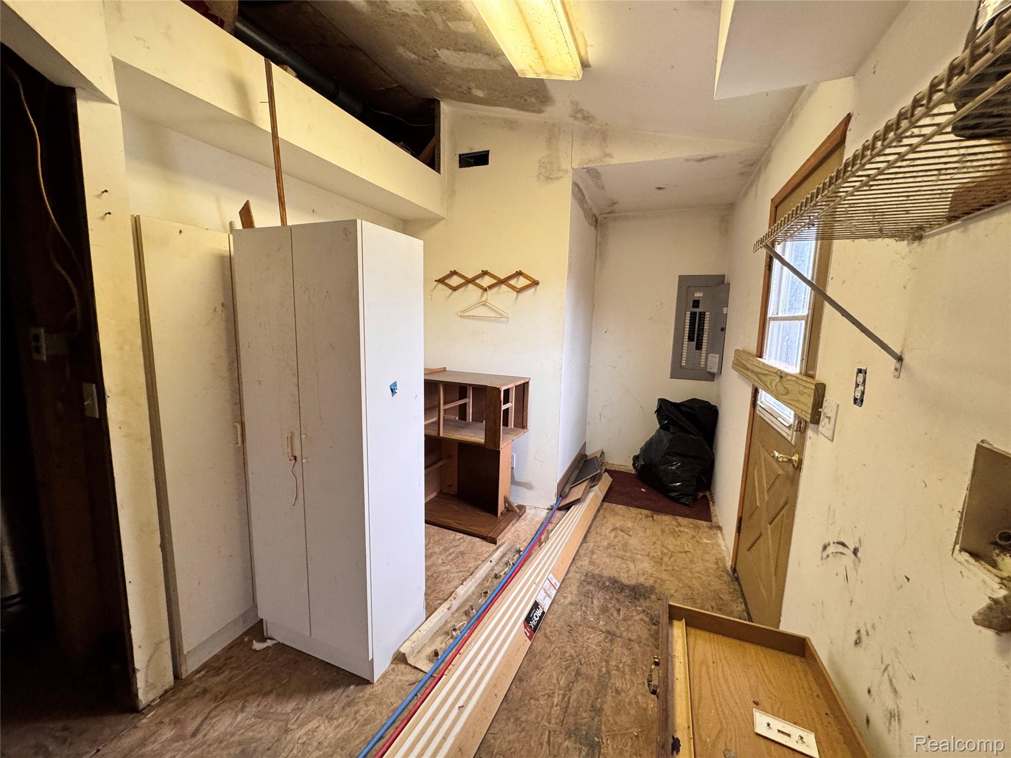 12210 W Washington Avenue