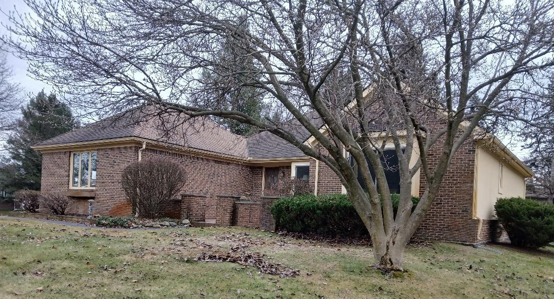 3531 E COMMERCE Road
