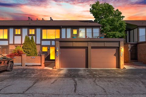 408 Country Club Drive St Clair Shores City MI 48082