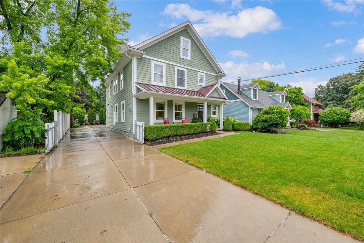 450 Fairbrook Street