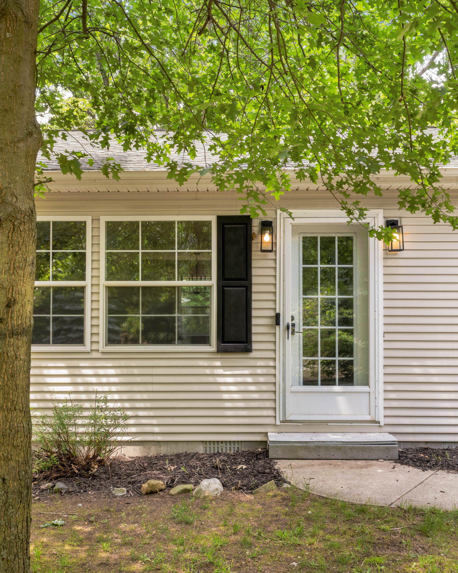 13726 Jennifer Road