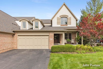 12 Peartree Lane NE 23 Grand Rapids Charter Township MI 49546