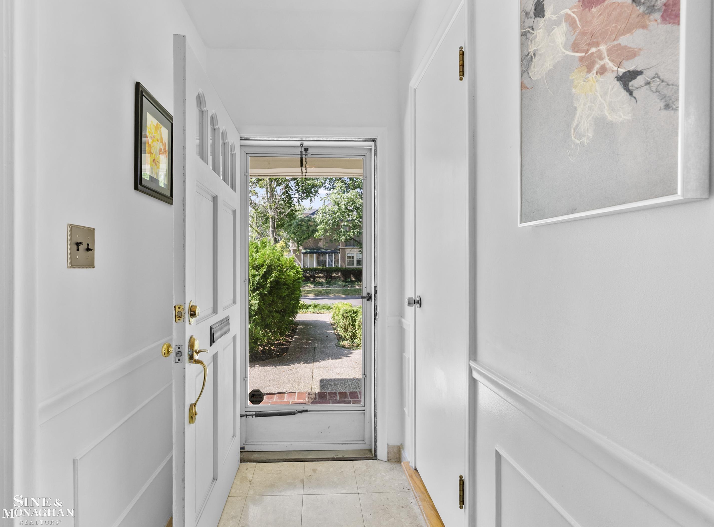 1387 Kensington Road