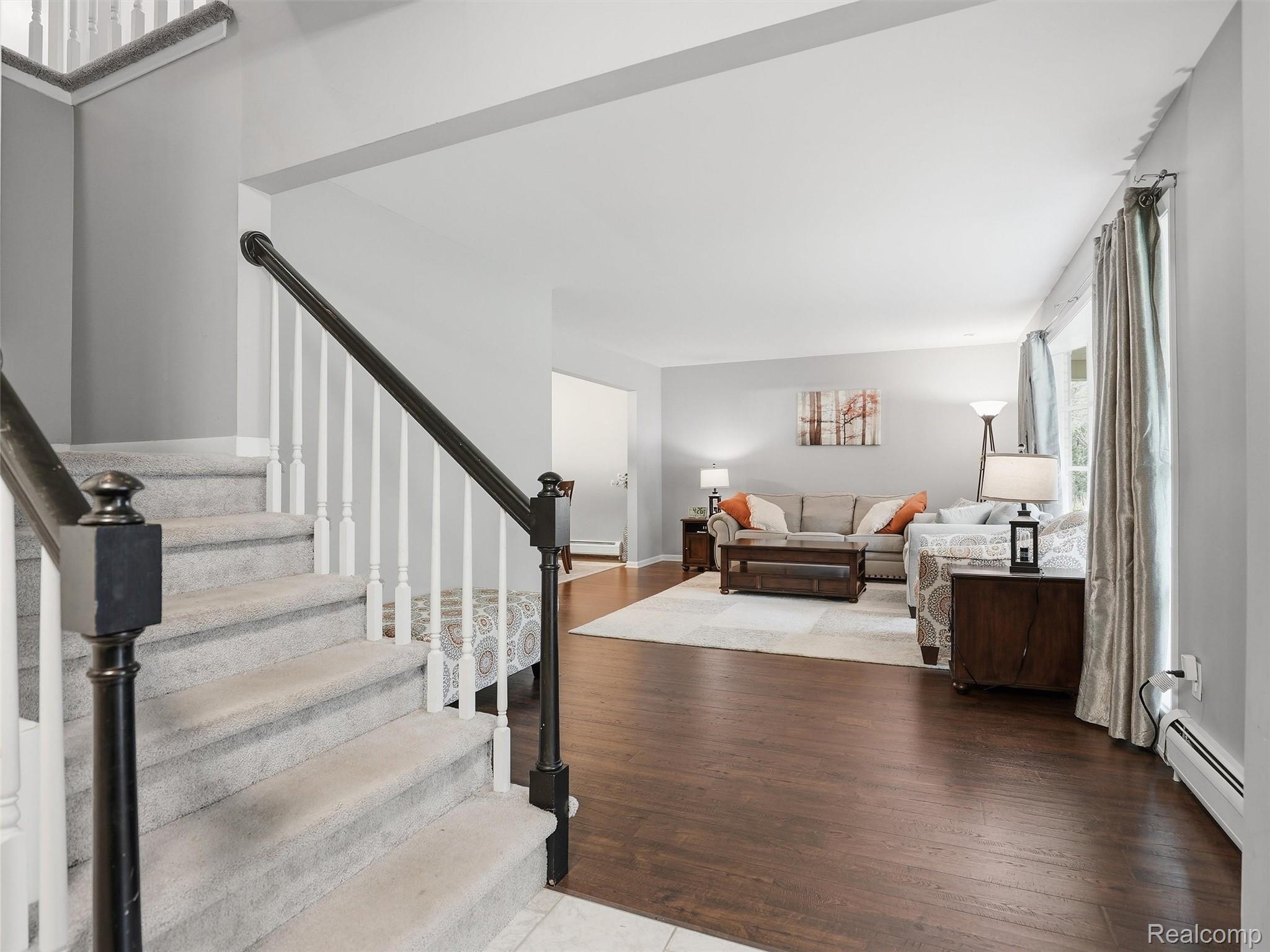 37296 Maple Leaf Court