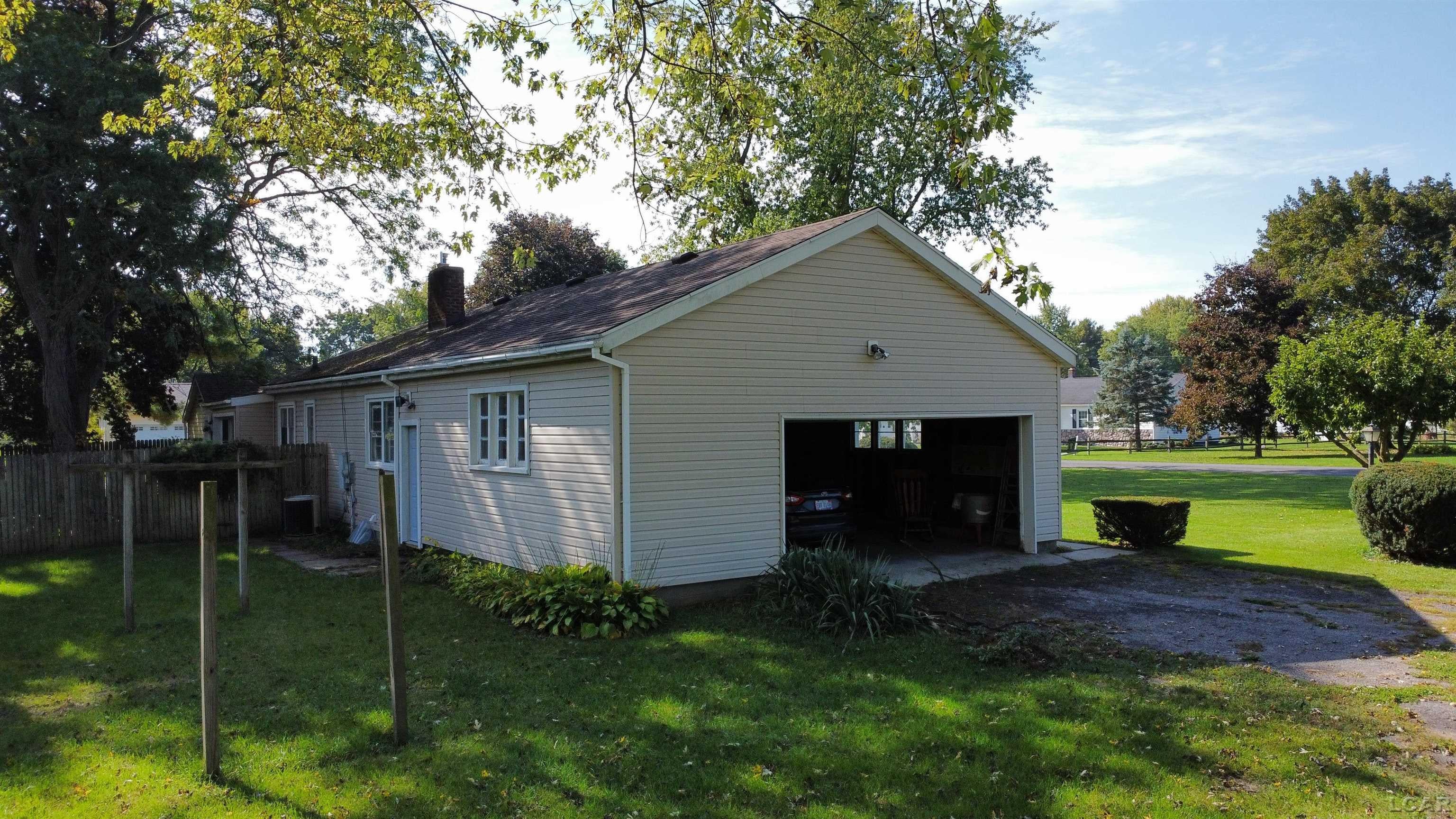 2327 Sunset Lane